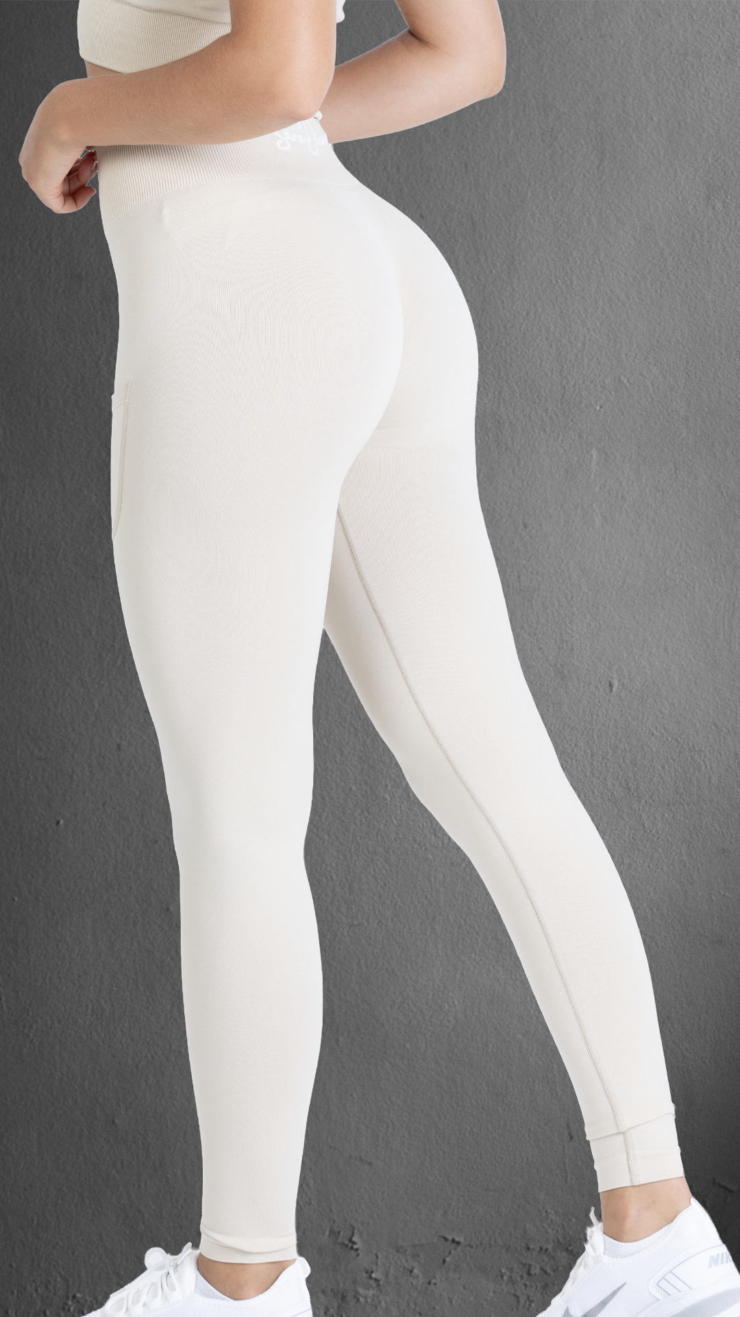 The Pearl Zip Leggings