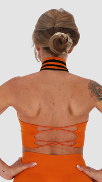 El sujetador de cuatro rayas