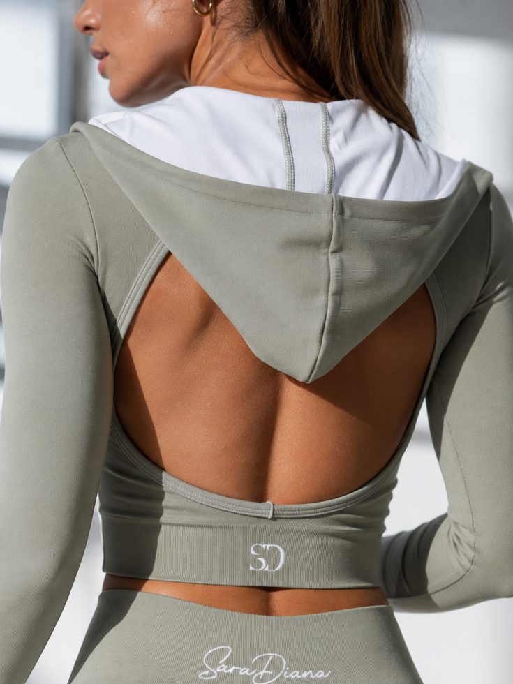 Open-Wing Back™ Detail